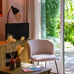 Semesterbostad Les Hauts De Jeanvert - Le Cedre - Piscine - *